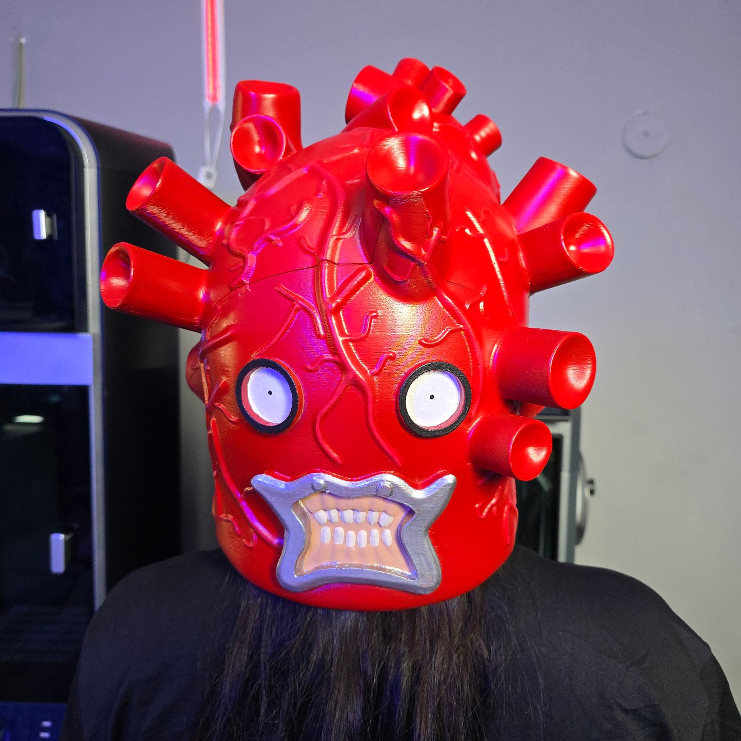 Mascara magnetica personaje Shin de Dorohedoro impresa en 3D