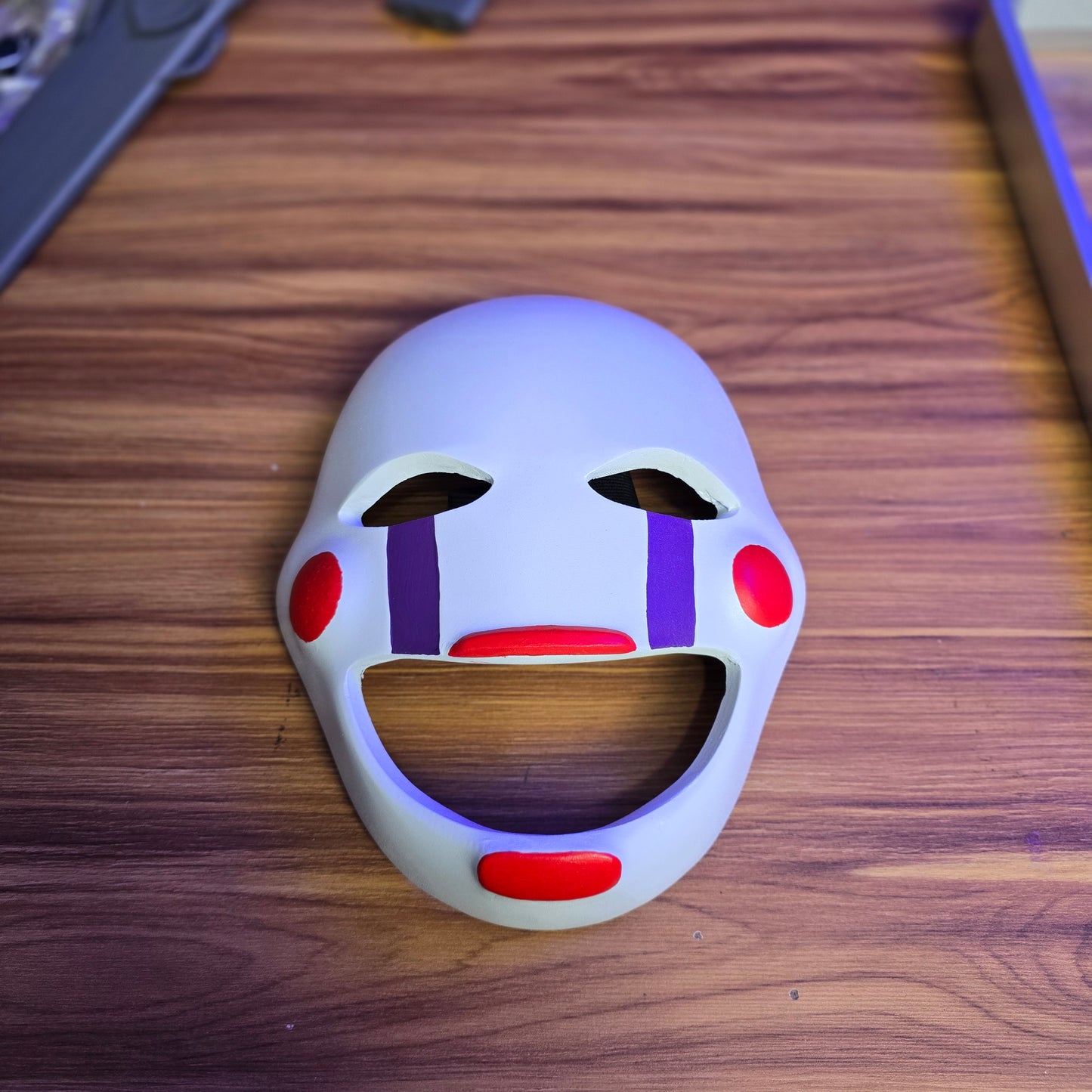 Mascara del personaje Puppet de Fnaf impresa en 3D