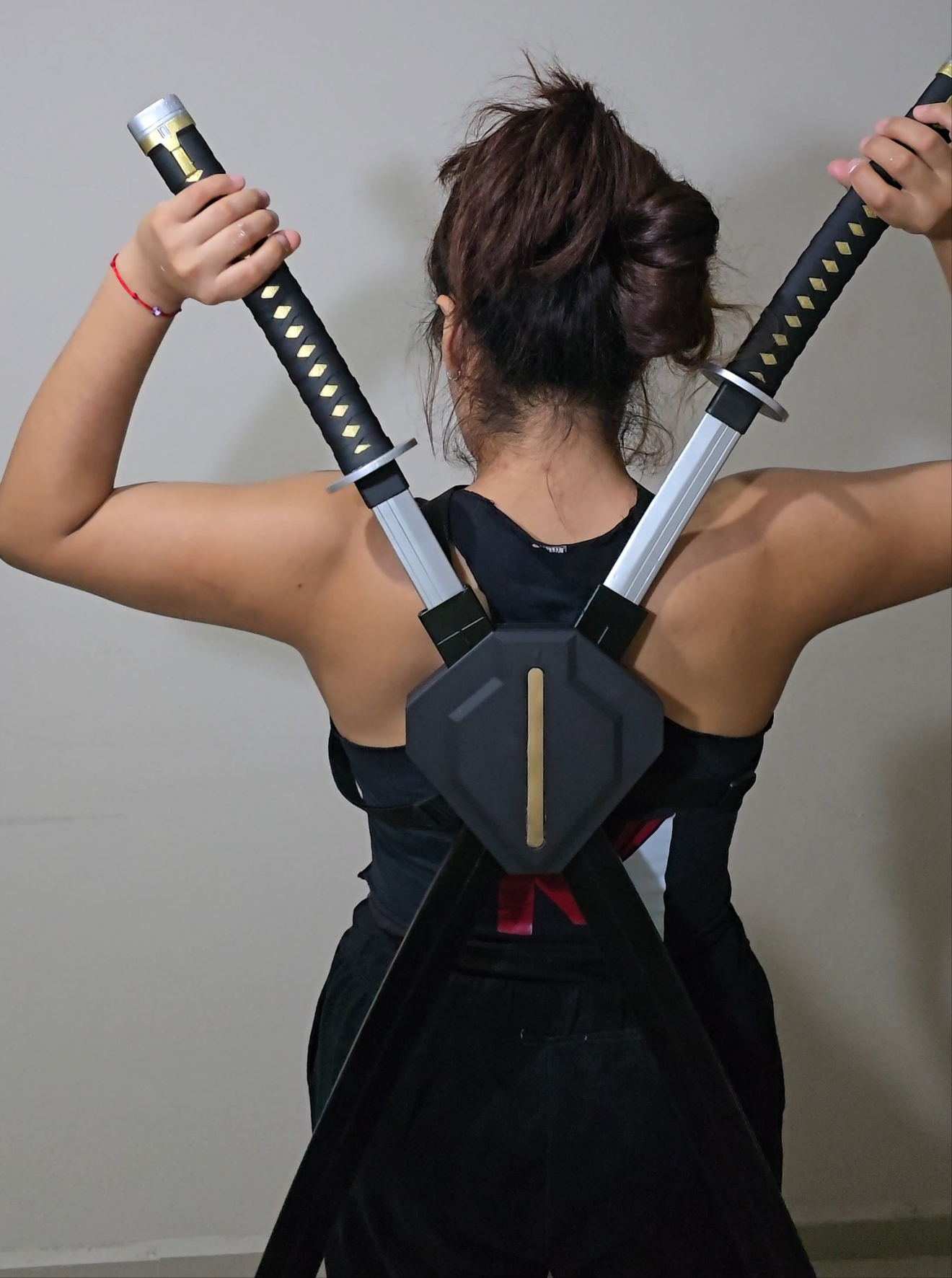 Katanas de Deadpool con su funda impresas en 3D