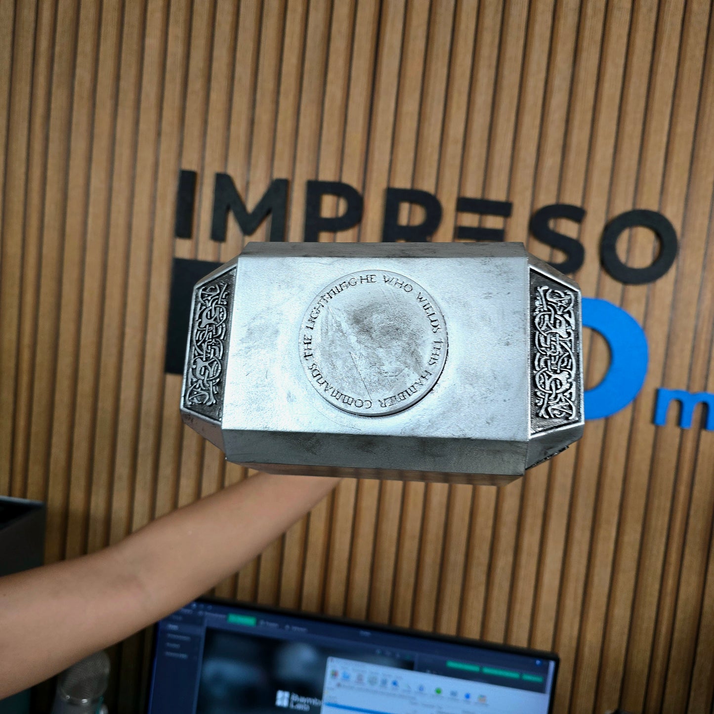 Mjolnir de Thor impreso en 3D