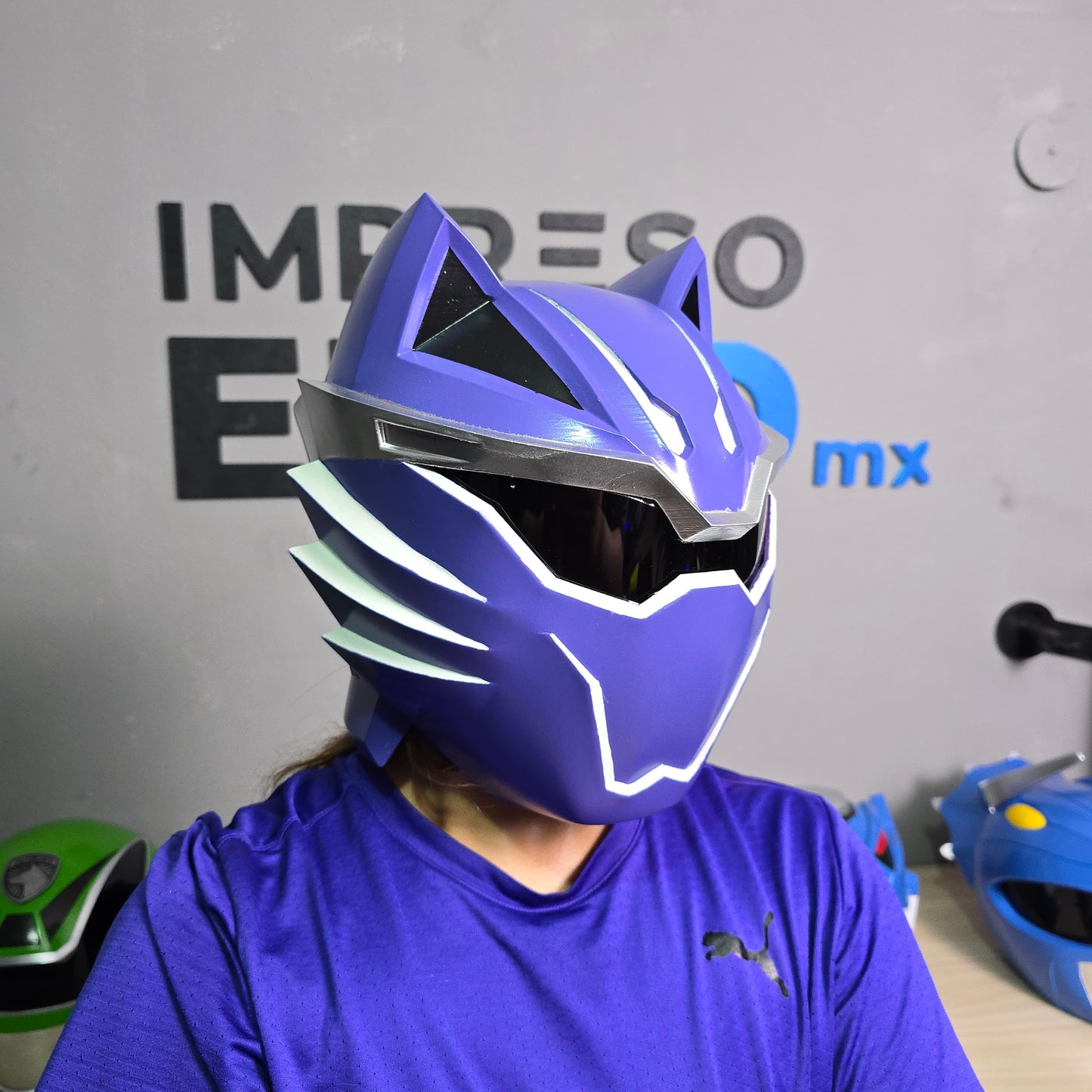 Casco magnético del Purple Wolf Ranger Jungle Fury