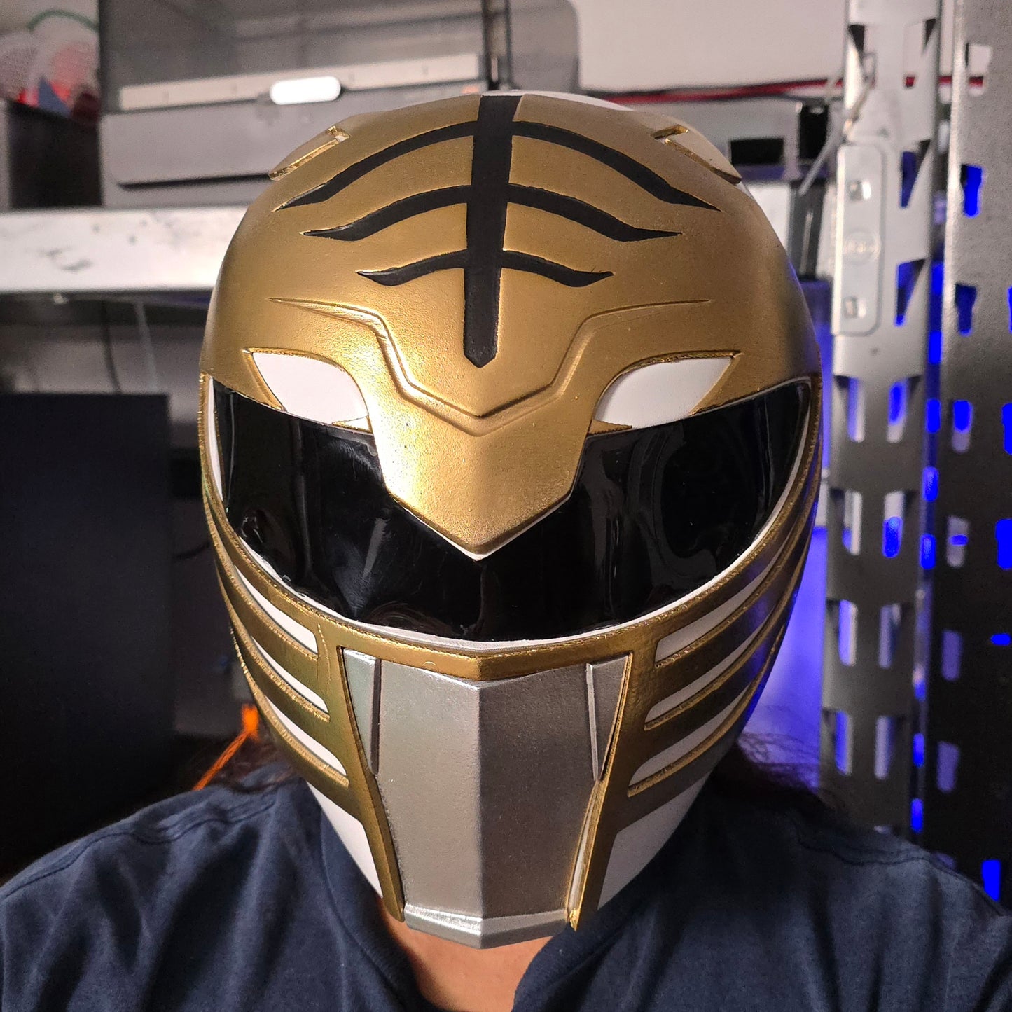 Mascara magnética del White Ranger impresa en 3D