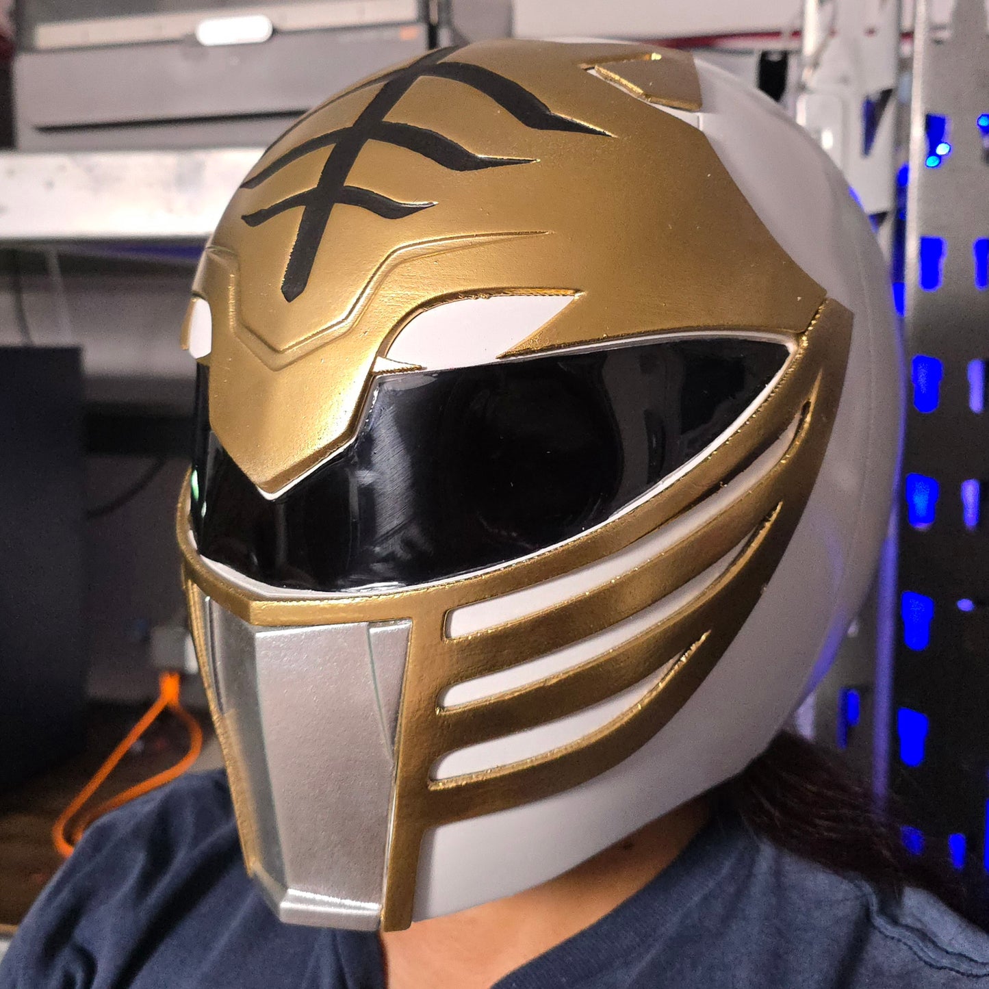 Mascara magnética del White Ranger impresa en 3D